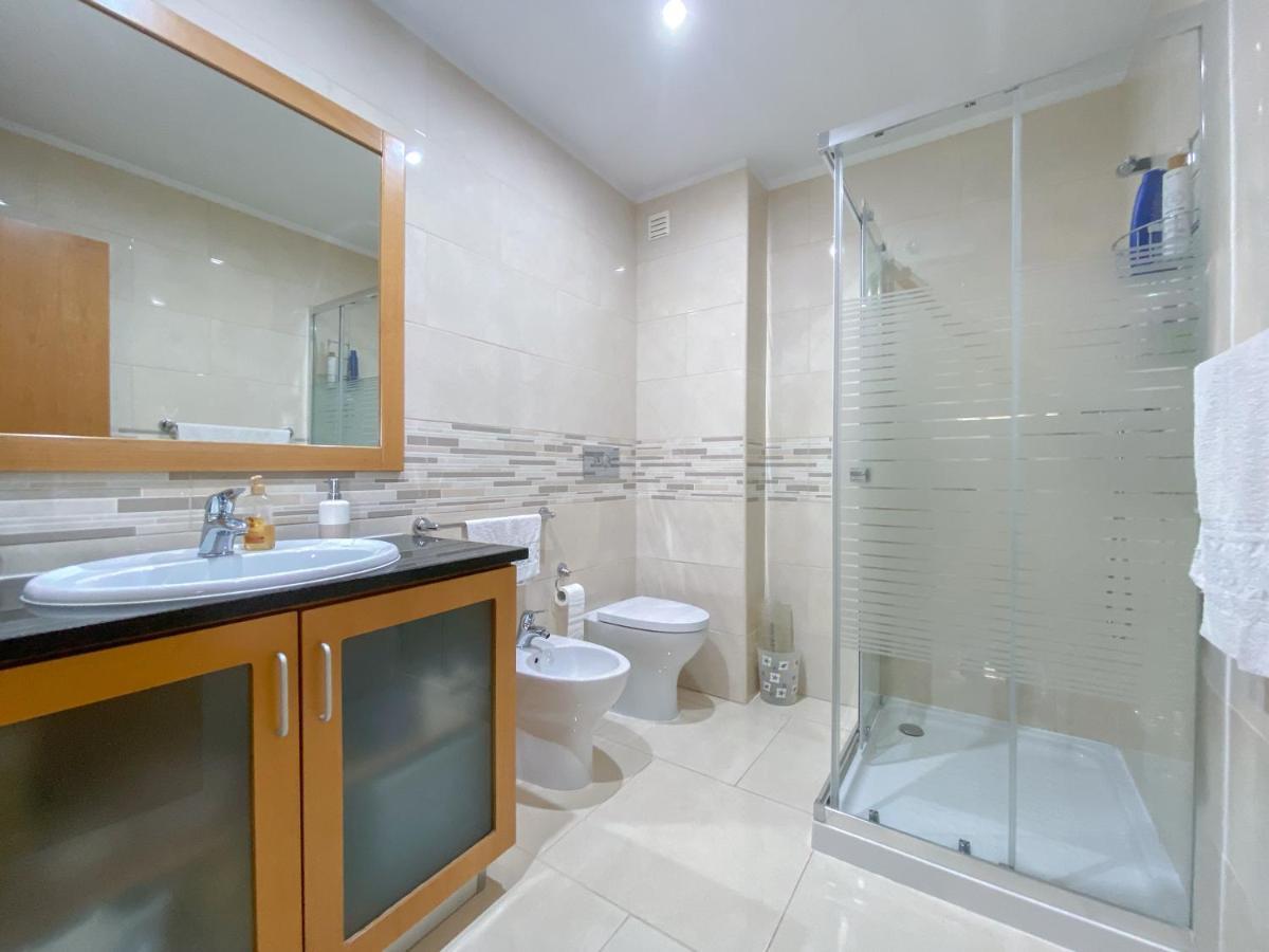 Spacious Modern With Swimming Pool #1905 Apartment Lagos