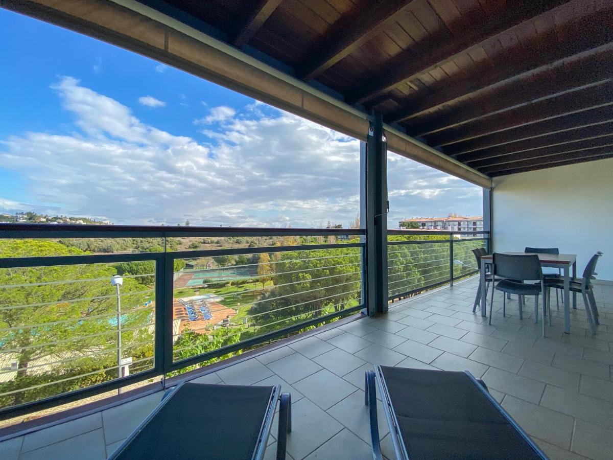 Spacious Modern With Swimming Pool #1905 Apartment