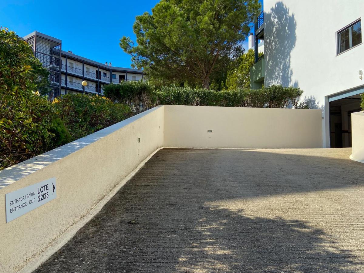 Spacious Modern With Swimming Pool #1905 Apartment